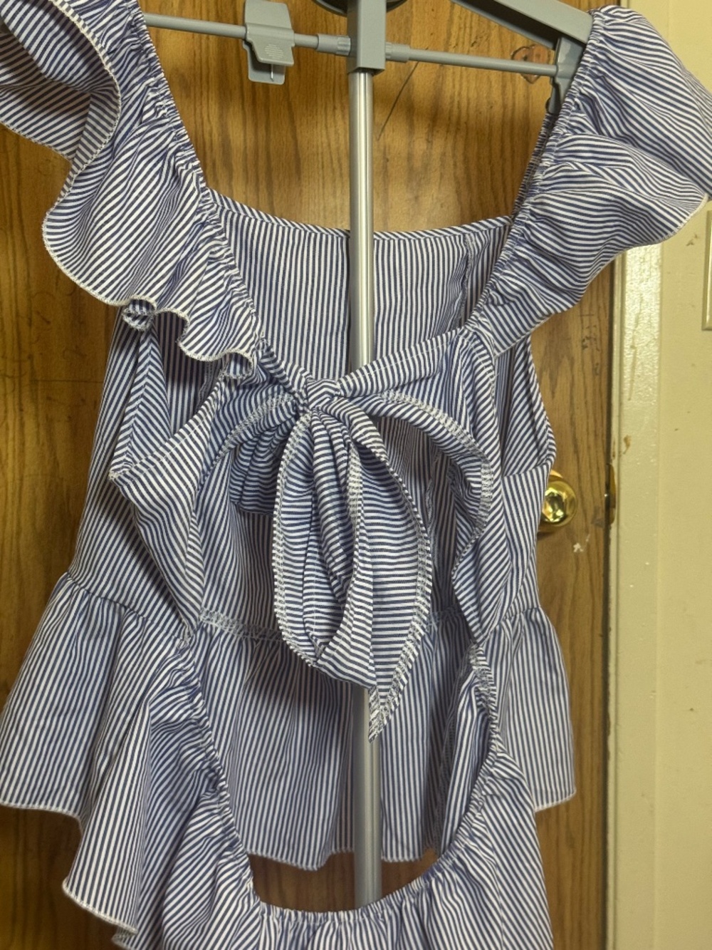 Top - Picture 2 of 2